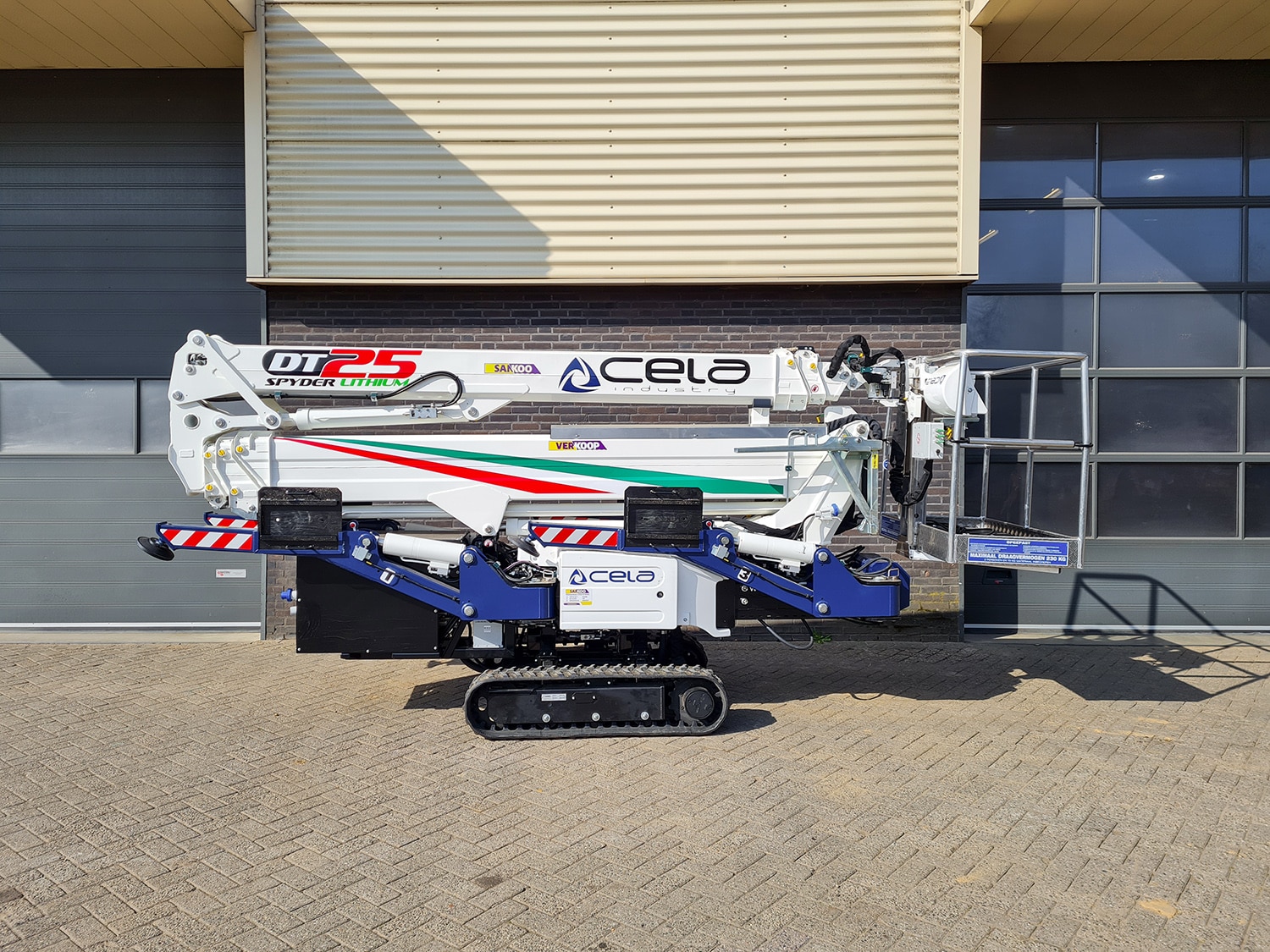 Cela DT Crawler 25  image 2